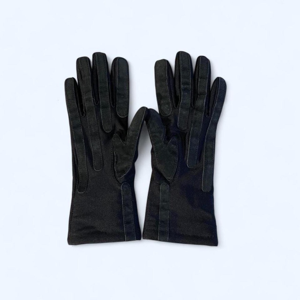 Black‎ nylon lined gloves size S by Isotoner
